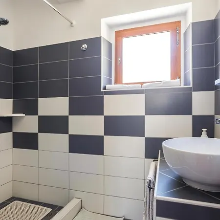 Three-bedroom In Regulici Vikendica Prnjani